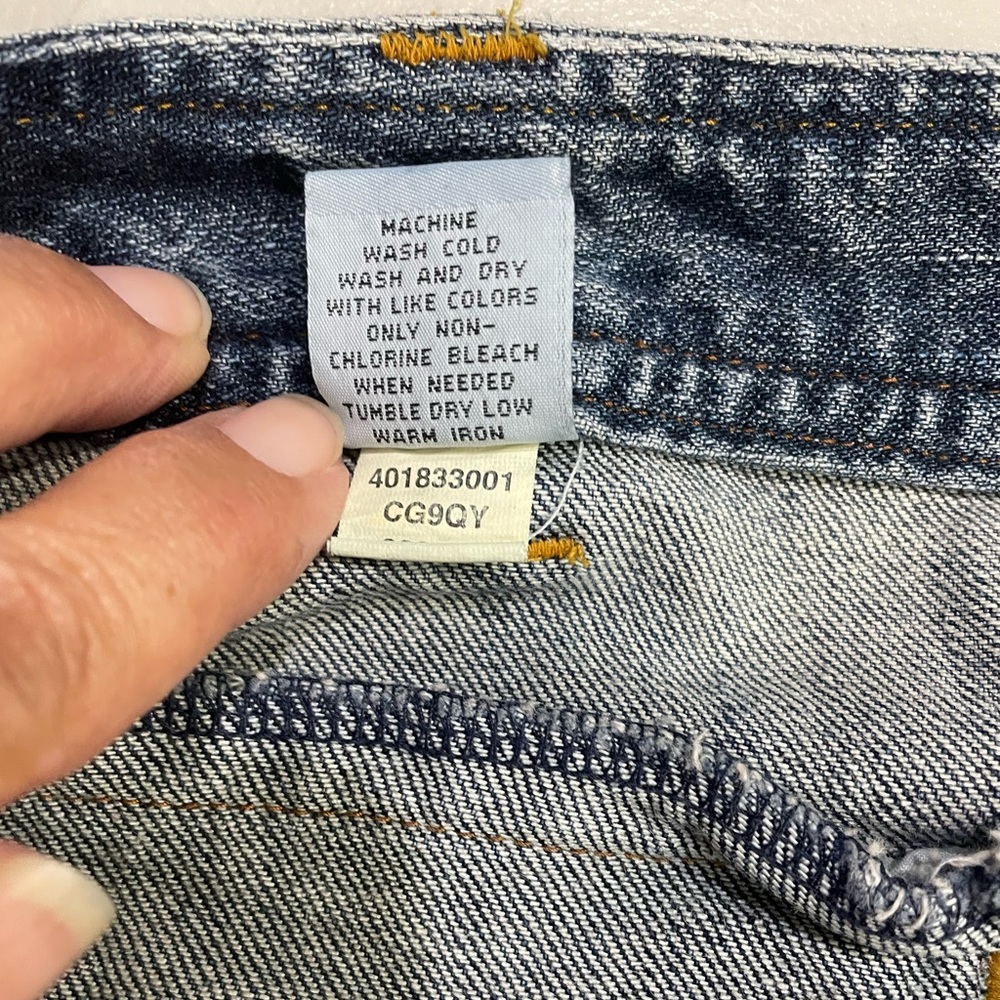 Old Navy Denim Long Shorts Distressed Womens Size 12  #5044 - Picture 5 of 13
